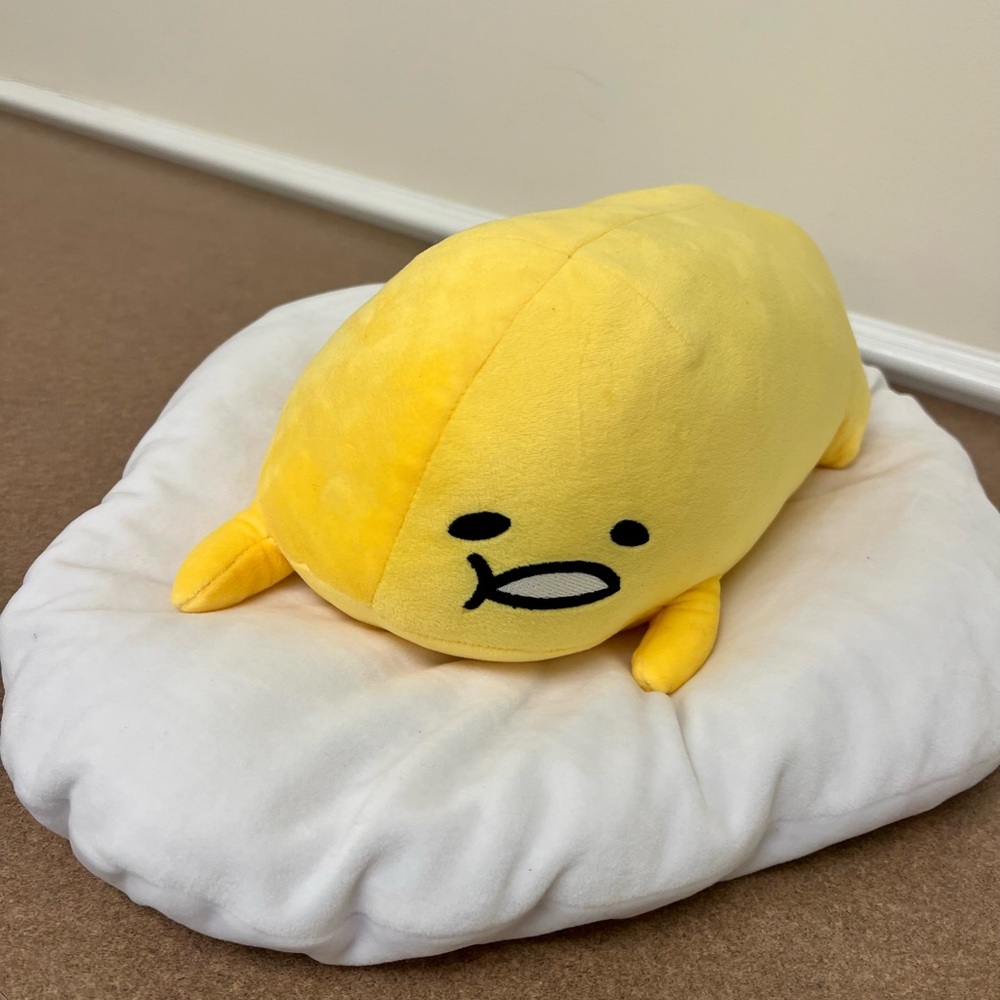 Gudetama Plush Toy Lazy Egg Soft Stuffed Large Sanrio EUC